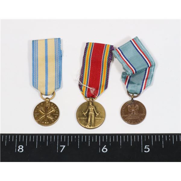 #417 LOT 3 MINIATURE UNITED STATES MILITARY MEDALS