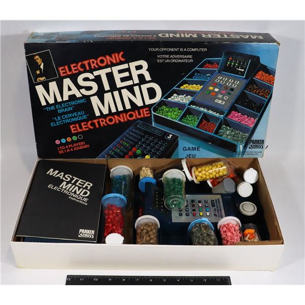 #1205 ELECTRONIC MASTER MIND GAME PARKER BROS