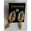 Image 3 : Qty 7 Pair Metal Silver-Tone Shell Shaped Stud Pierced Earrings