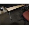 Image 1 : 1 Brown Table On Wheels