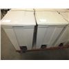Image 1 : 2 Rubbermaid Garbage cans