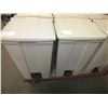 Image 1 : 2 Rubbermaid Garbage cans