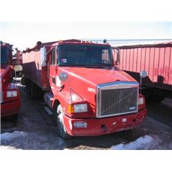 95 Volvo Truck w/89 Spudnik Bed