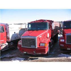 95 Volvo Truck w/90 Spudnik Bed