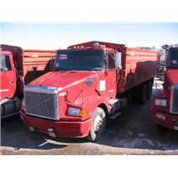 95 Volvo Truck w/96 Spudnik Bed