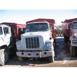 81 Ford LV9000 w/94 Spudnik Bed