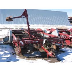01 Spudnik 5140 Windrower - 4-row