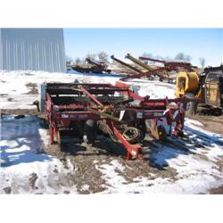 01 Spudnik 5140 Windrower - 4-row