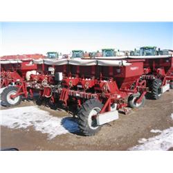 02 Spudnik 8600 Planter - 6-row
