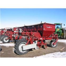 02 Spudnik 8600 Planter - 6-row