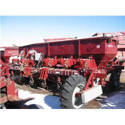 02 Spudnik 8600 Planter - 6-row