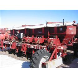 02 Spudnik 8600 Planter - 6-row