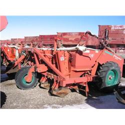 Kverneland UN3300 Planter - 6-row