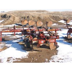 IHC 145 Plow - 4-bottom