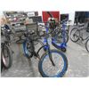 Image 1 : 3G Blue Trim Beach Cruiser