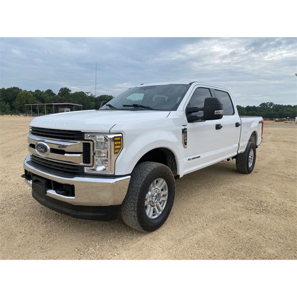 2018 FORD F250 XLT Pickup Truck