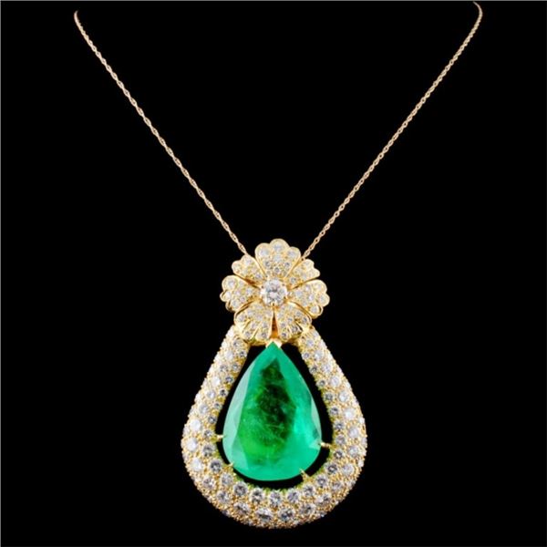 18K Gold 38.07ct Emerald & 15.00ctw Diamond Pendan