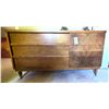 Image 1 : Mid Century Modern Dresser C