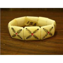 Scrimshawed ivory bracelet (148)