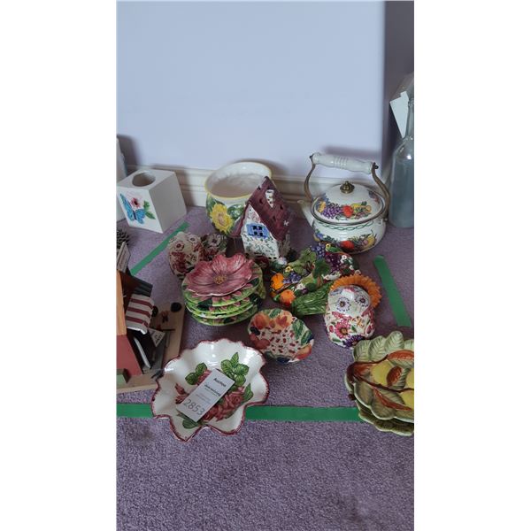 Ceramic Serveware, Kettle A