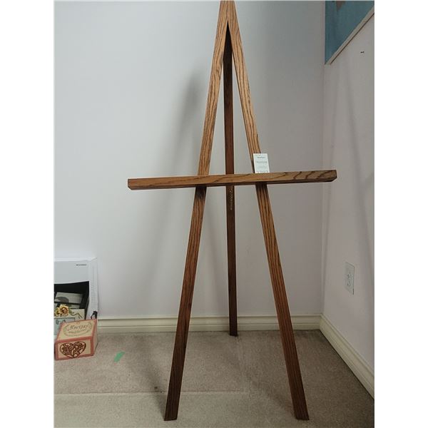 Art Easel B