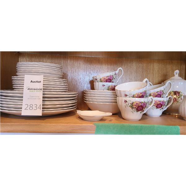 China Dinnerware Set A