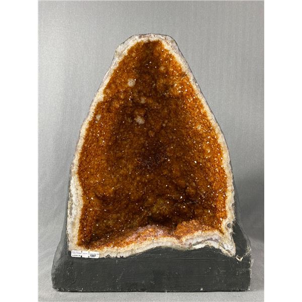 20" x 16" Citrine Cathedral (Heated Amethyst) High Grade. MSRP $16500.00 NO SHIPPING.