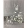 Image 2 : Glass Skull Decanter & 2 Skull Glasses