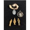 Image 1 : Group of Small Vintage Religious Items
