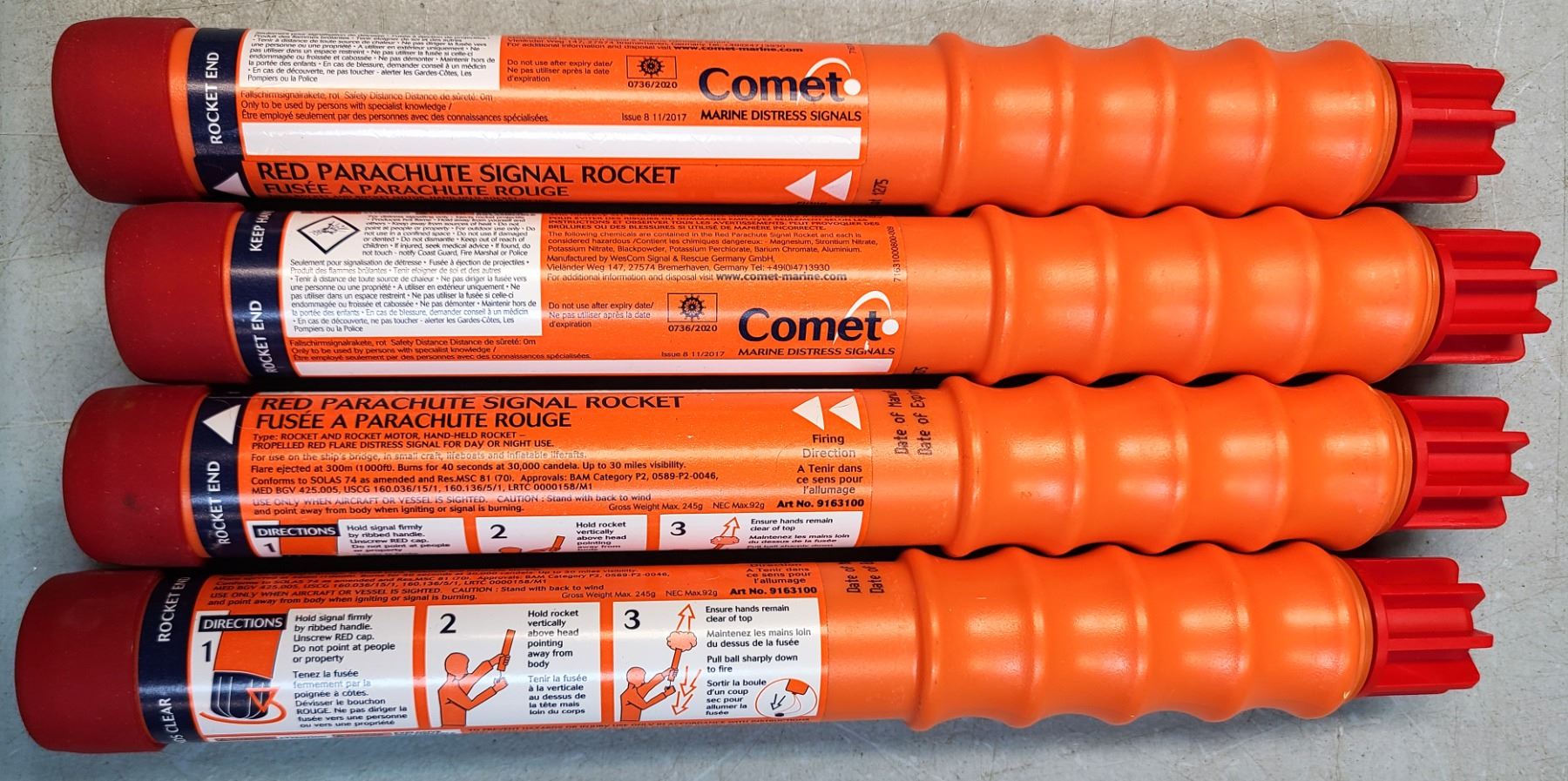 Rocket Flares - 4 x Comet Red Parachute Signal Rocket.