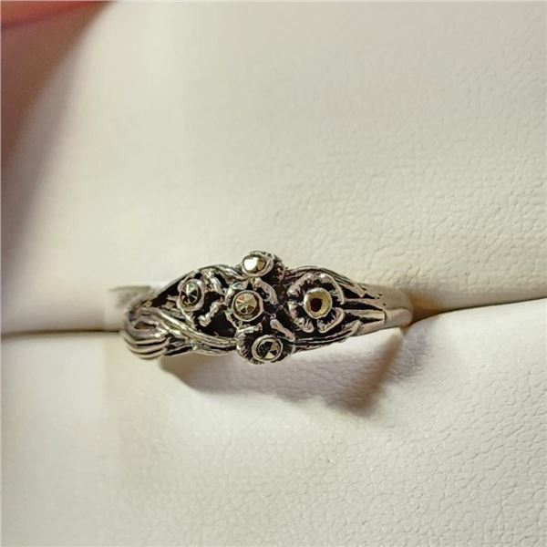 Silver Marcasite Ring (~Size 9) -RING, Suggested Retail Value $80
