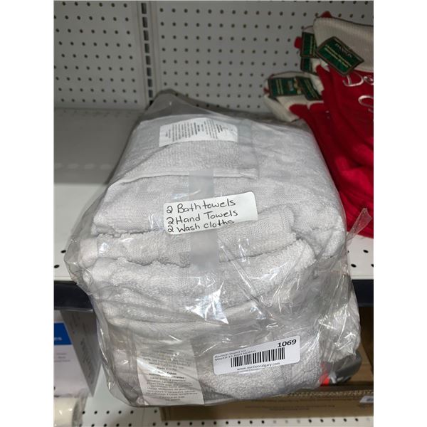 Set of 6 Towel Sets 2 Bath Towels, 2 Hand Towels & 2 Wash Cloths White