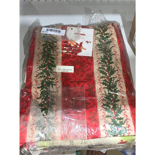 Holiday Details Holiday Apron Lot of 12