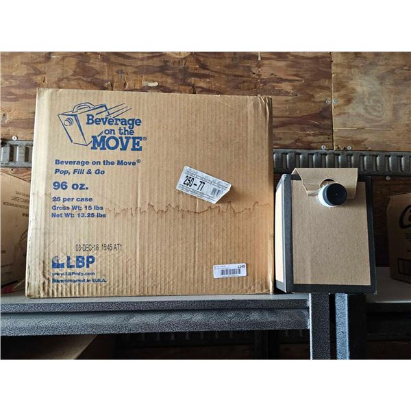 Beverage on The Move 96 Oz Hot or Cold Beverage Container with lid - 25 Count