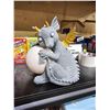 Image 2 : Solar Lighted Baby Dragon Statue - One Wing Damaged