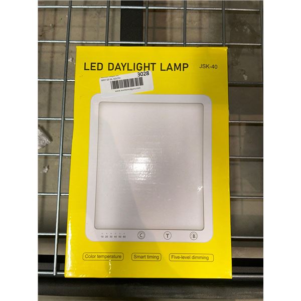 LED daylight therapy lamp