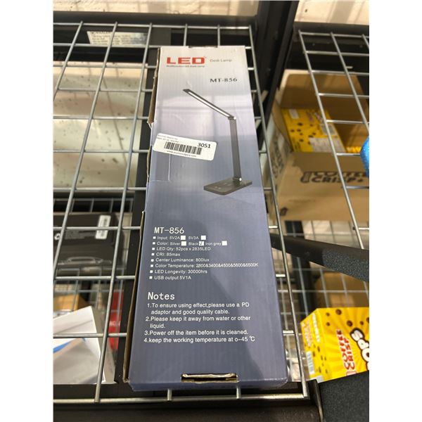 Multifunctional LED desk lamp