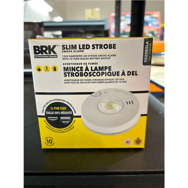 BRK slim LED strobe light smoke alarm