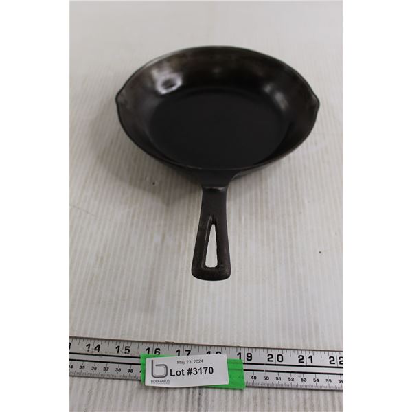 Wagner Ware 9" Cast Iron Chef Skillet