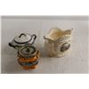 Image 5 : Vase, (2) Sugar Holders