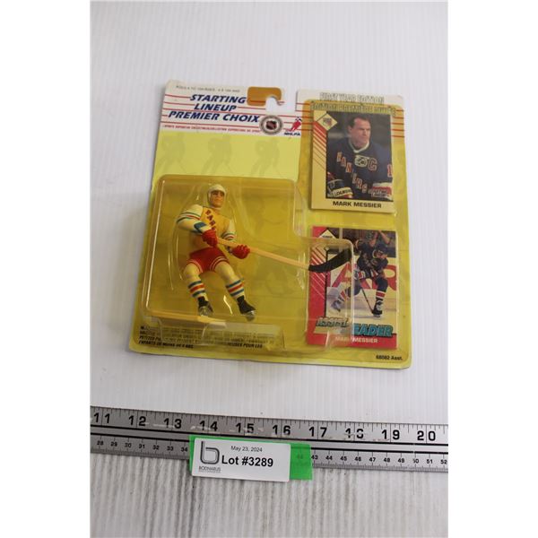 Starting Lineup Mark Messier Figurine - Sealed