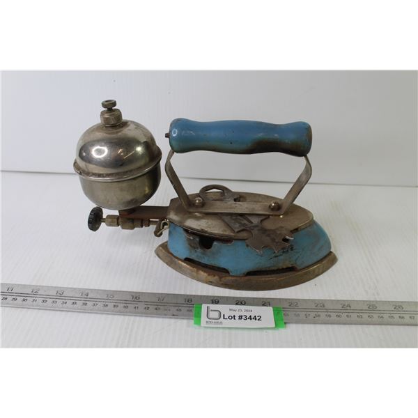 Vintage Coleman Gas Iron