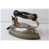 Image 2 : Vintage Electric Iron - Vintage Gas Iron