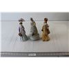 Image 1 : (2) Avon Award Figurines, Musical Ceramic Figurine