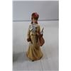 Image 2 : (2) Avon Award Figurines, Musical Ceramic Figurine