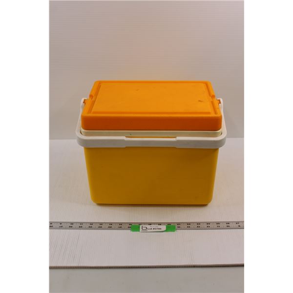 Vintage Canadian Thermos 13.5L Cooler