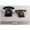 Image 1 : (2) Tin Toy Phones