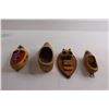 Image 2 : Wooden Shoe Decorations