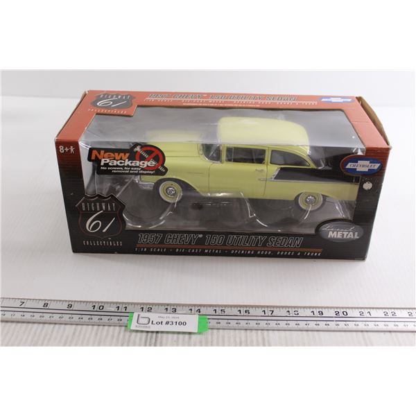 Highway 61 1957 Chevy 150 Utility Sedan Die Cast - 1/18