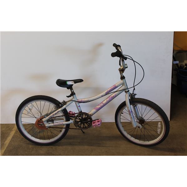 *Girl Childrens Bike - Some Wear
